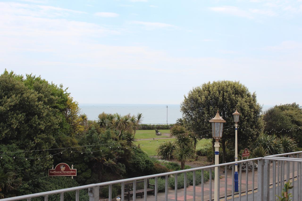By The Sea Bed And Breakfast イーストボーン エクステリア 写真